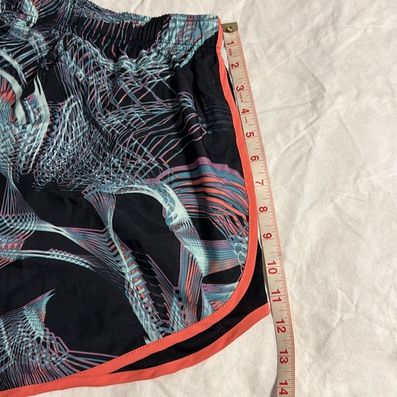 Nike Dri-Fit Shorts - Picture 11 of 12